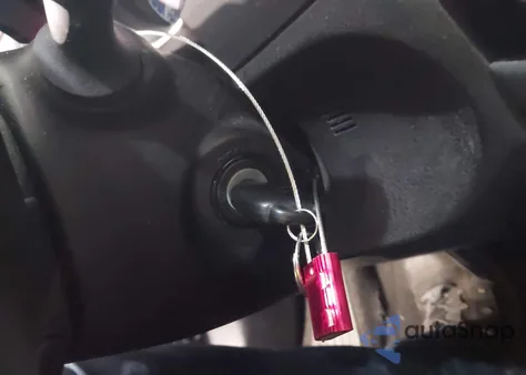 2015 Toyota Corolla S Plus z USA, uszkodzony, nr VIN 2T1BURHE9FC453016